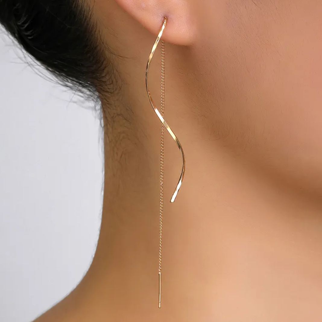 Simple S Earrings Dazzled By B