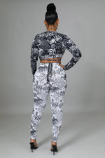 Load image into Gallery viewer, Graffiti Legging Set Dazzled By B

